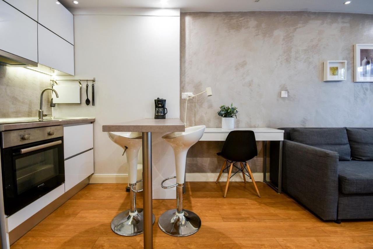 #Skgh Αvra & Ariadni Suites - Whitetower Citycenter Salonicco Esterno foto